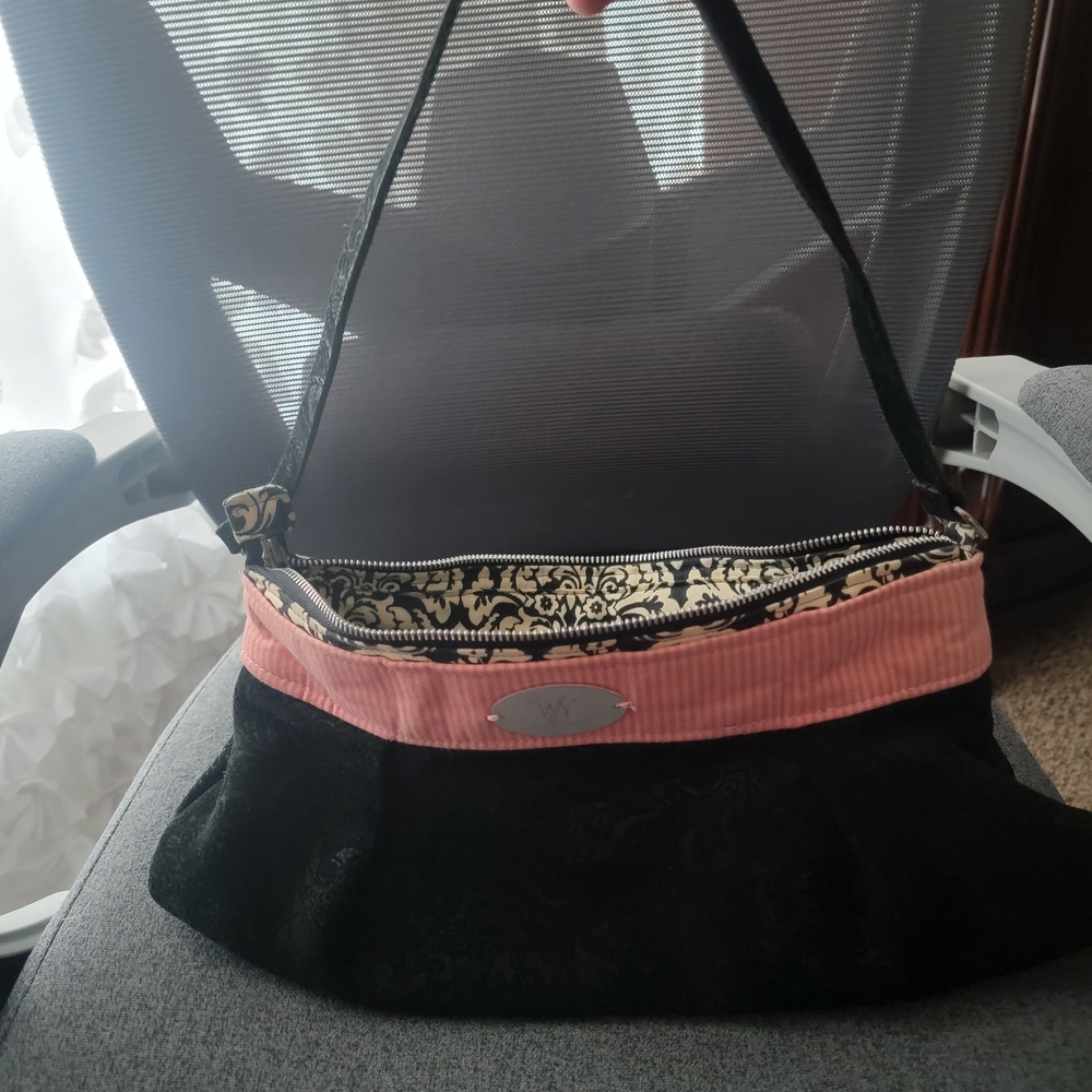 Elegant Black and Pink Shoulder Bag